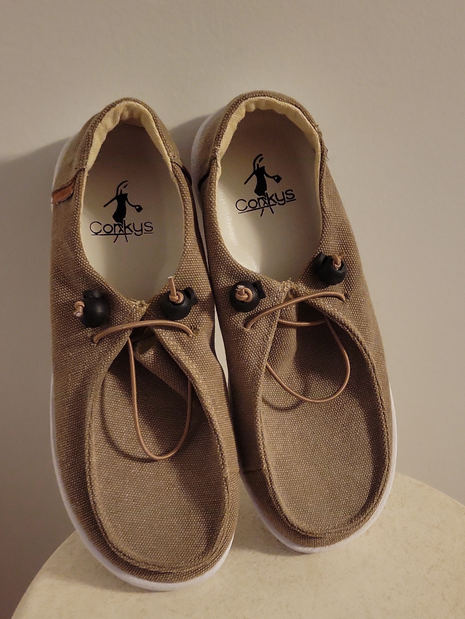 Corkys Women's Kayak Slip-On In Khaki Size 7 New
